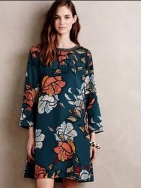 Maeve Anthropologie Teal Floral Shetched Peonies Tunic with Beaded Neckline Sz M